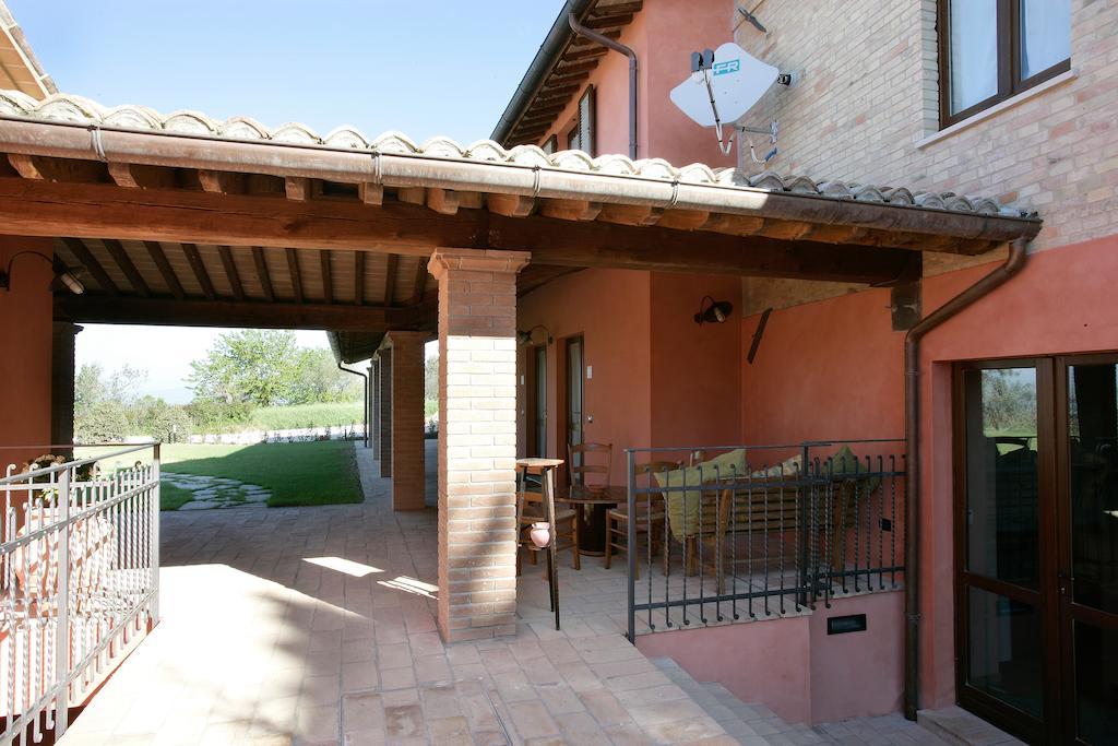 Country House Poggio Fiorito Assisi Bagian luar foto