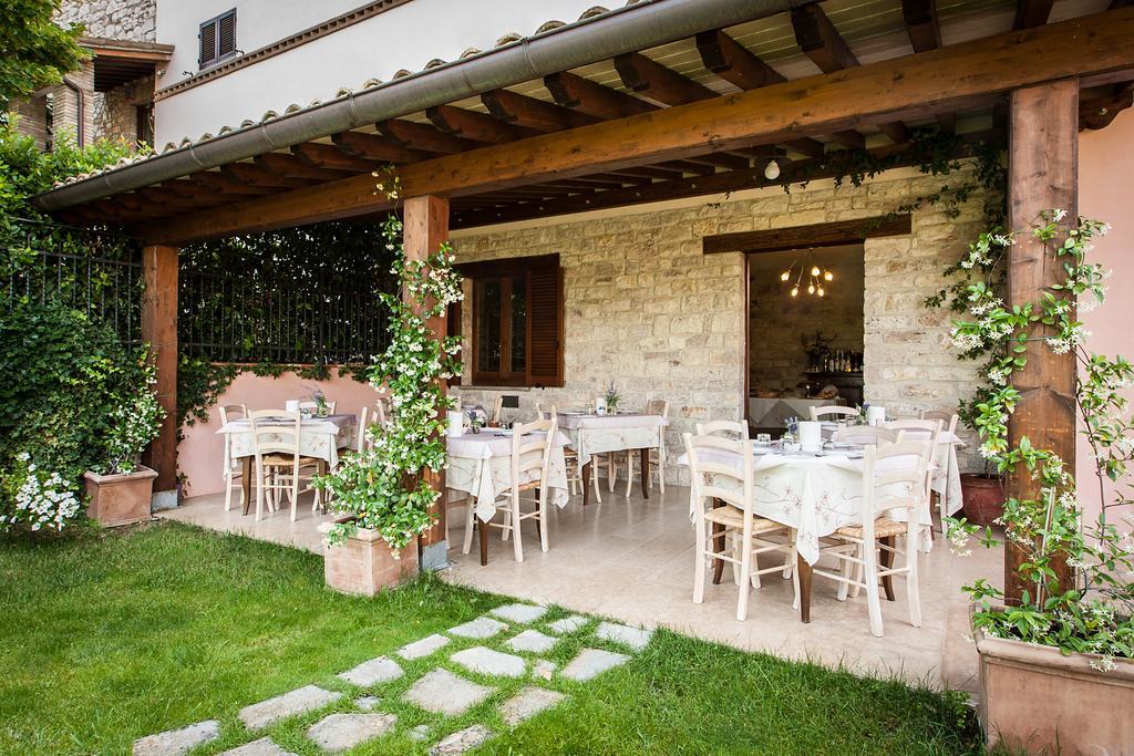 Country House Poggio Fiorito Assisi Bagian luar foto